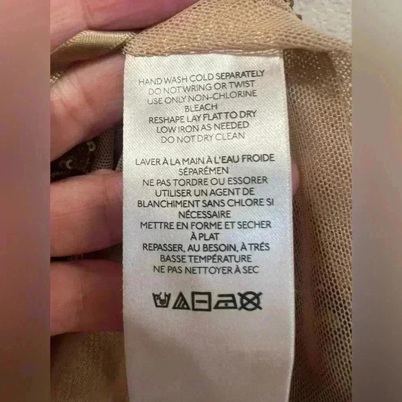 NWT By Anthropologie Cowl-Neck Sequin Camisole Party Tank Gold Size Small - Picture 13 of 13